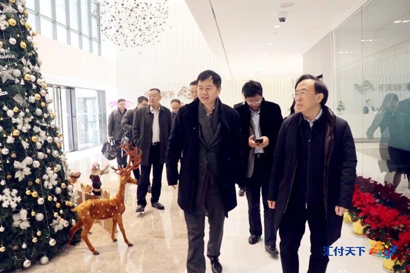 成都市常务副市长谢瑞武一行莅临汇付天下参观访问(图2)